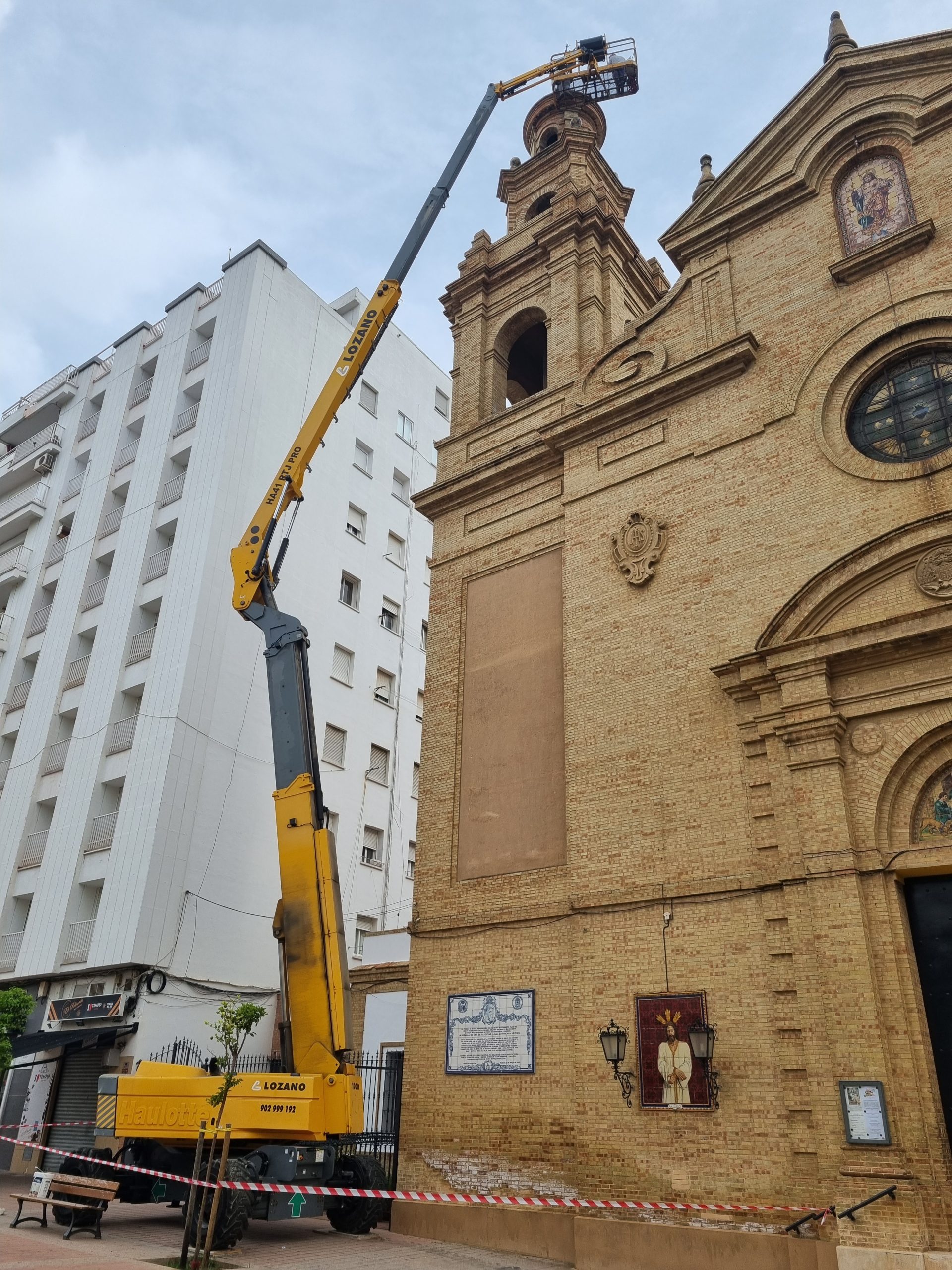 Ver detalles de la Empresa Grúas Lozano